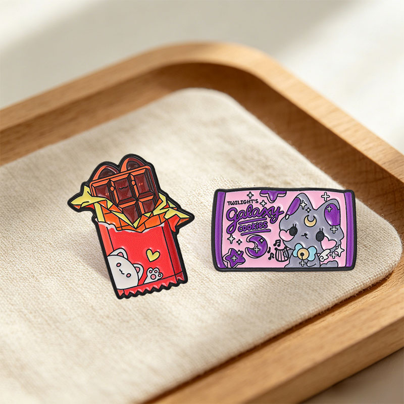 漫画風の銀河クッキー、チョコレート、エナメルピン、かわいい魔 - Chocolate Snack のレビューと価格